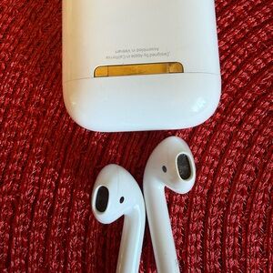 Apple Wireless Earbuds with Charging Case - White-2nd Gen-gently loved